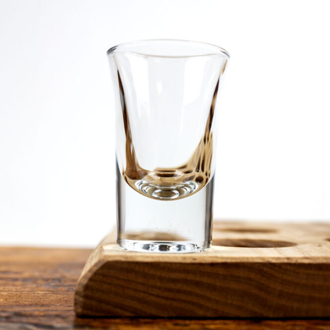 Produkt_Schnapsbrett_Schnapsglas.jpg